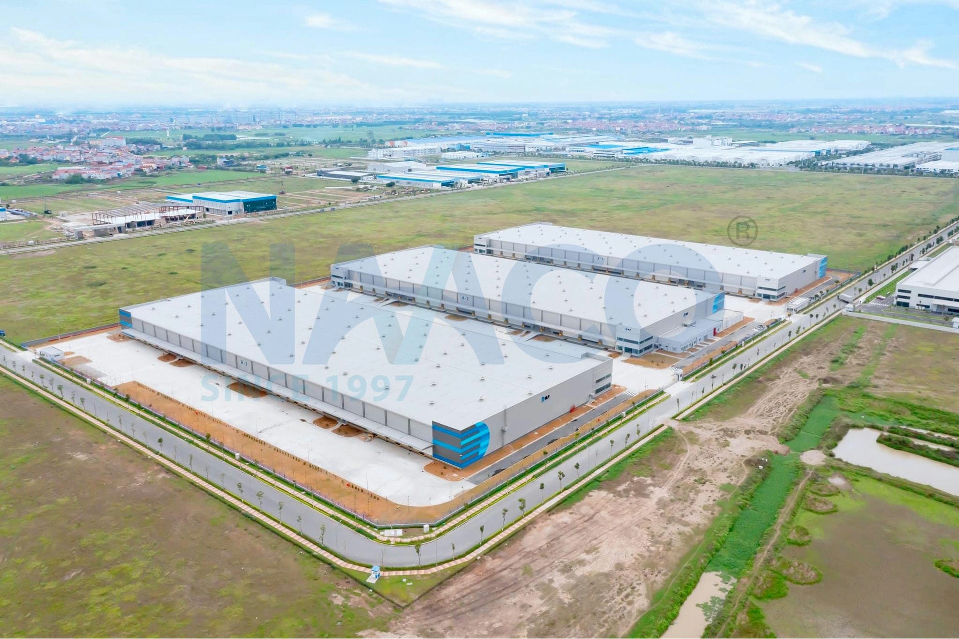 NAACO - Nhà sản xuất tôn lấy sáng, tấm lợp lấy sáng hàng đầu